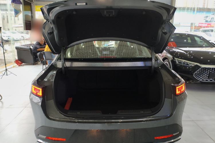 Used Changan Eado 2025 Blue Whale 1.5T 500Bar Prestige Model