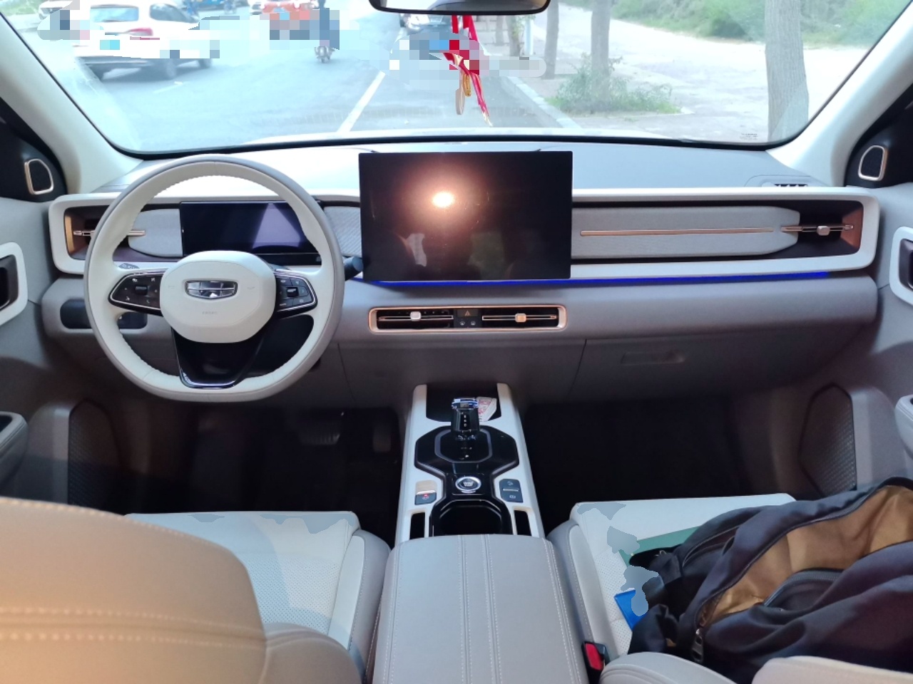 Geely Auto icon 2026 Model Chocolate 1.5TD Pure & Refined Edition — снимка 9