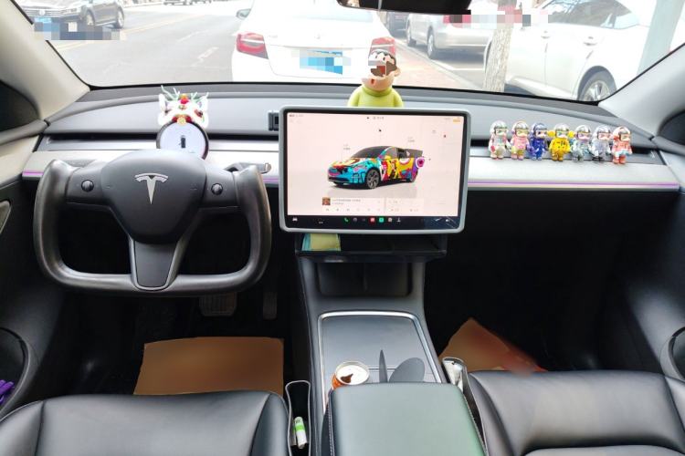 Used Tesla Model Y 2023 Rear-Wheel-Drive Version
