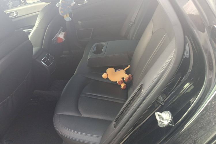 Used Kia K5 New Energy 2018 2.0L ZhiZun Edition
