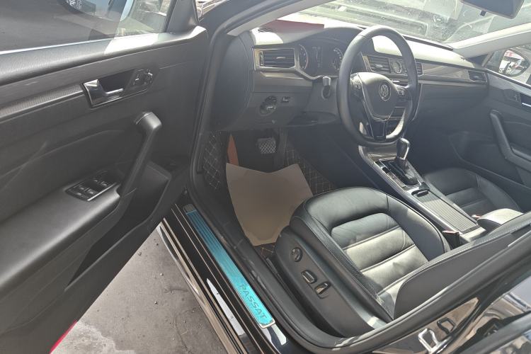 Used Volkswagen Passat 2016 330TSI DSG Luxury Edition