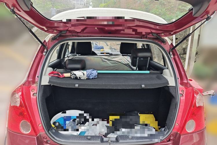 Used Suzuki Swift 2016 1.5L Automatic Fashionable Coolplay Edition Trunk