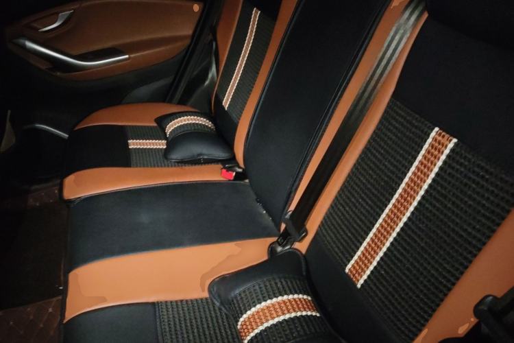 Used Soueast DX7 2015 1.5T Automatic Prestige Model Left Rear Seat