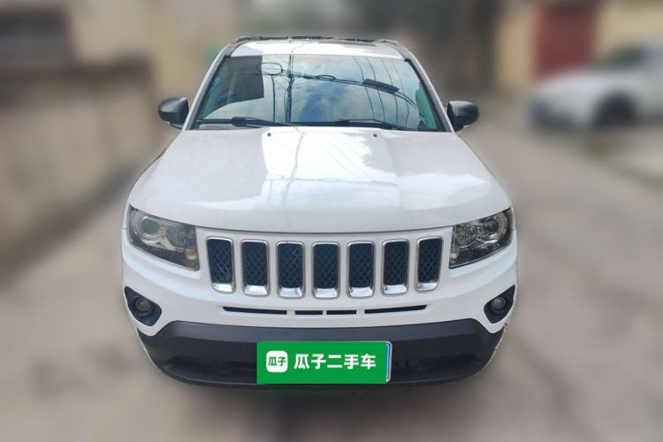 Used Jeep Compass 2015 2.0L two-wheel drive sport version