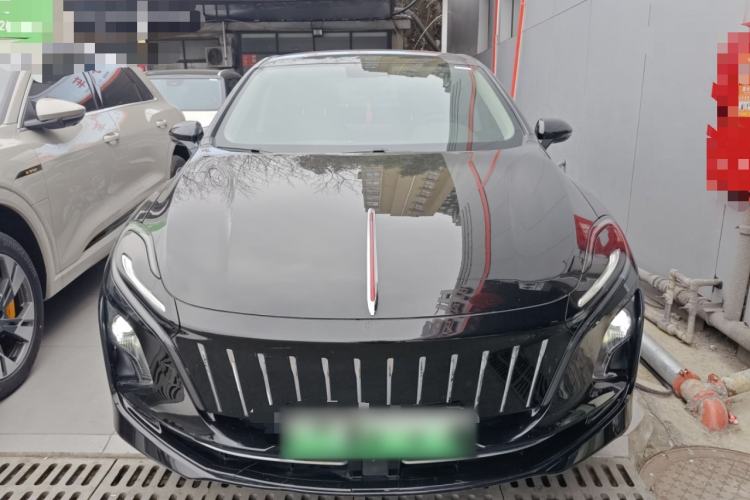 Used Hongqi E-QM5 2022 431 km Charge & Enjoy Edition Front