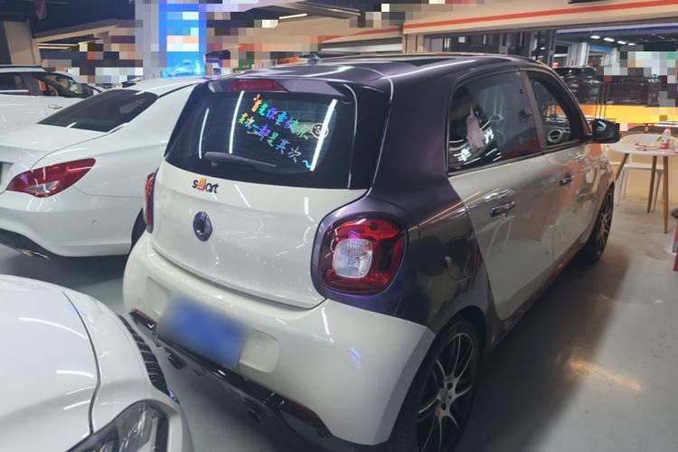 Used smart forfour 2016 1.0L 52 kW Passion Edition
