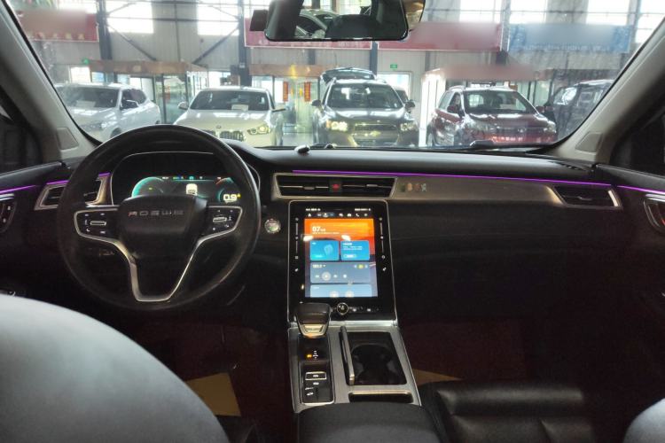 Used Roewe RX5 2020 PLUS 300TGI Automatic Ali National Style Luxury Edition Center Console