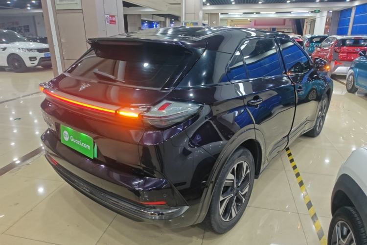 Used NETA U 2022 Zhi 400 Lithium-Nickel-Manganese-Cobalt Energy System Rear Right 45 Deg