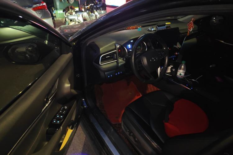 Used Toyota Camry 2021 2.0G Luxury Edition Driver Seat