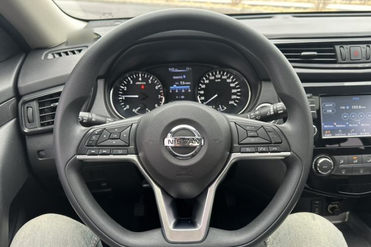 Used Nissan X-Trail 2017 2.0L CVT Comfort Edition 2WD Interior 2