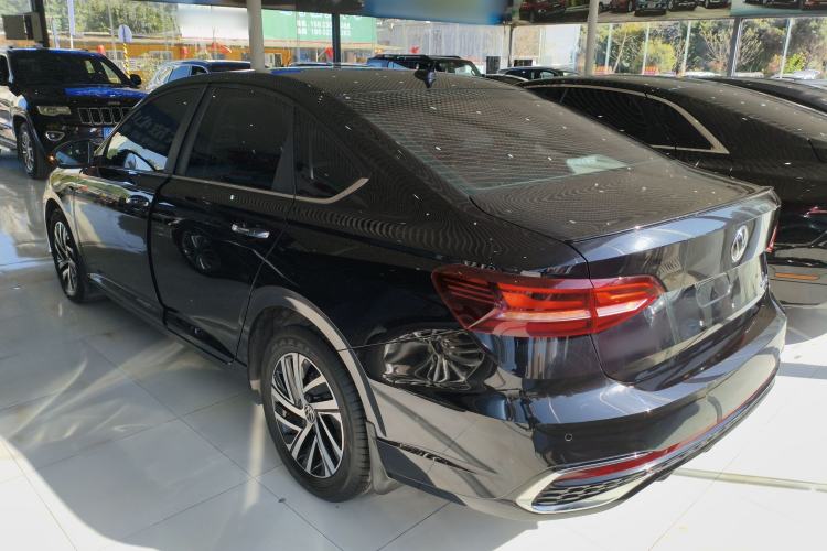 Used Volkswagen Lavida 2023 300TSI DSG Starry Full-Comfort Edition