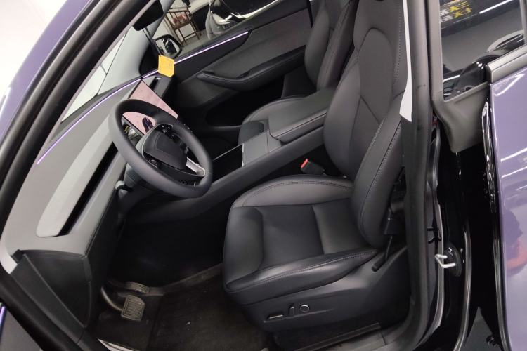 Used Tesla Model Y 2025 Rear-Wheel-Drive Version