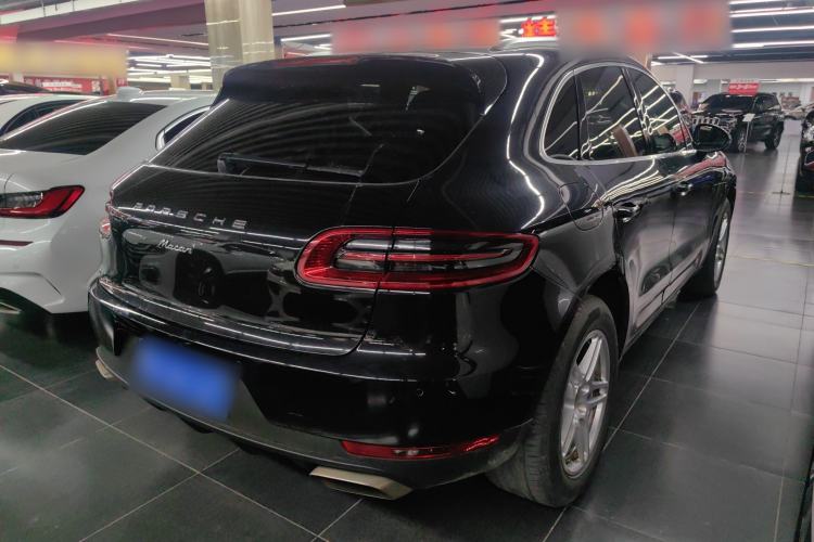 Used Porsche Macan 2014 Macan 2.0T Rear Right 45 Deg