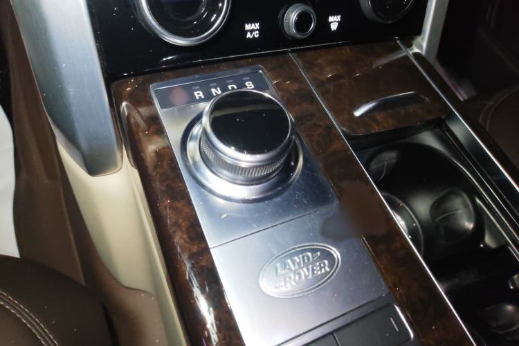 Used Land Rover Range 2021 3.0 L6 Centennial Edition Gear Lever