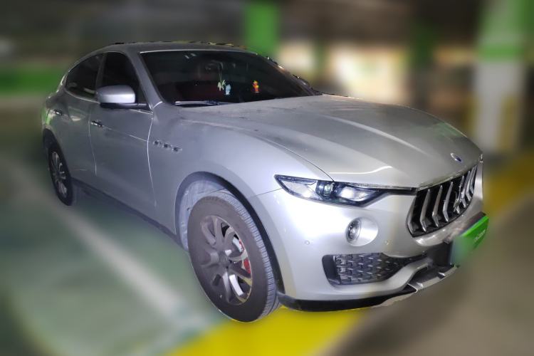 Used Maserati Levante 2018 3.0T Standard Edition Front Right 45 Deg