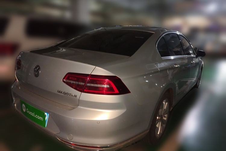 Used Volkswagen Magotan 2018 Facelift 330TSI DSG Luxury Model
