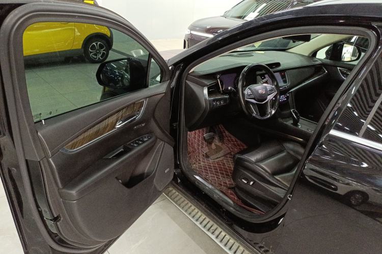 Used Cadillac XT5 2018 25T Luxury Model