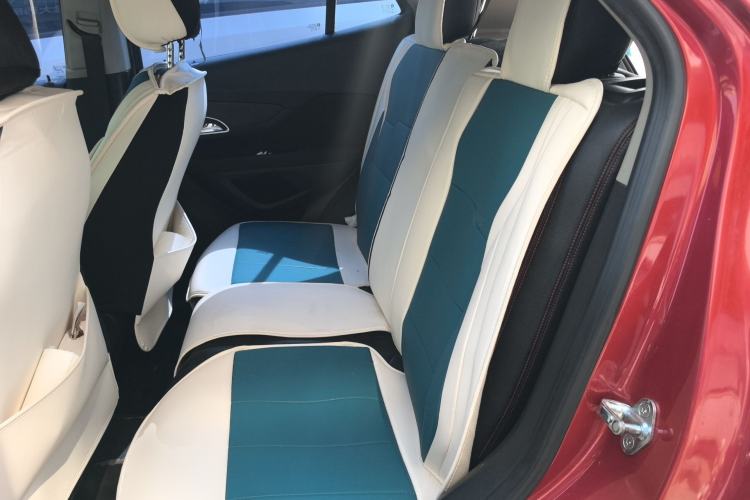 Used Buick Encore 2015 1.4T Automatic Two-Wheel Drive Urban Elite Version Left Rear Seat