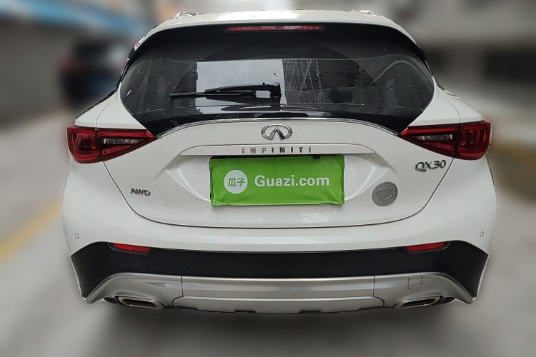 Used Infiniti QX30 2017 2.0T Four-Wheel Drive Fashion Edition Rear