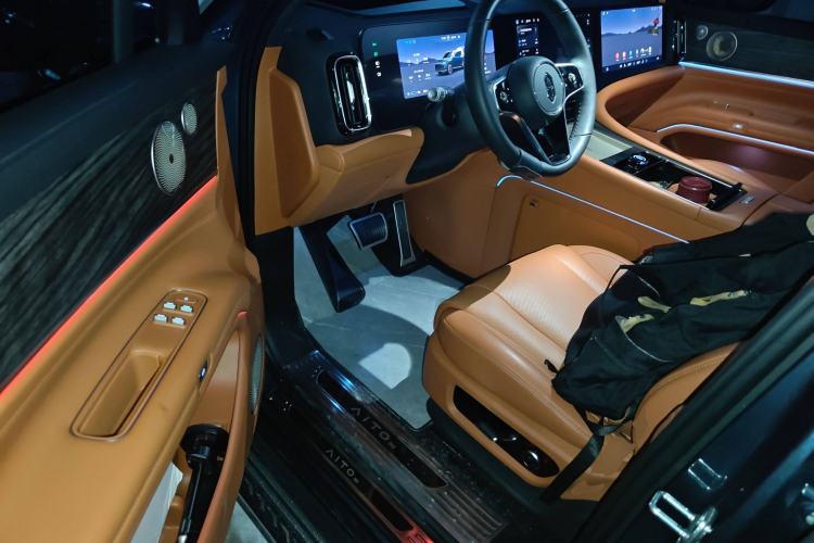 Used Hima AITO M9 2024 All-Electric Ultra Version 100 kWh 6-Seater Model