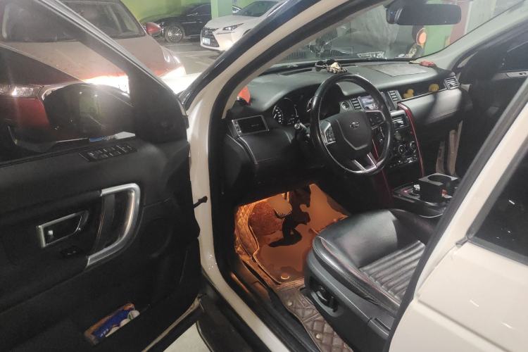 Used Land Rover Discovery Sport 2019 240 PS SE Dynamic Version China V Standard
