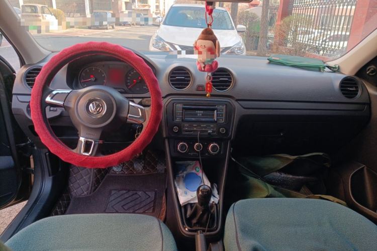 Used Volkswagen Jetta 2015 1.4L Manual Fashion Model