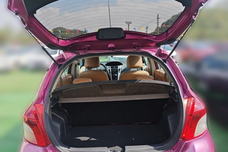 Used Toyota Yaris 2011 1.6E Automatic Charm Edition Trunk