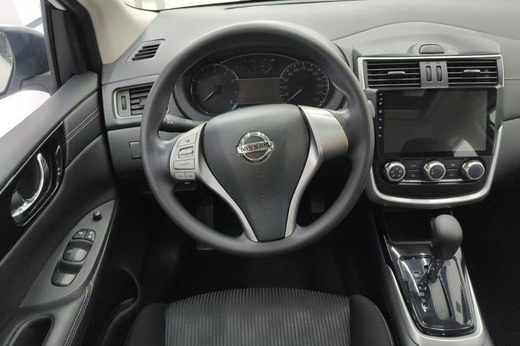 Used Nissan Tiida 2016 1.6L CVT Cool Dynamic Edition Steering Wheel
