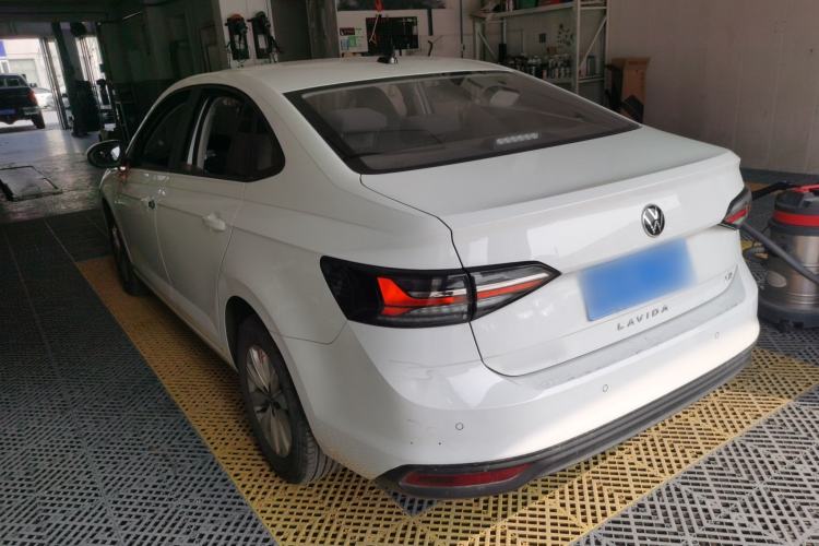 Used Volkswagen Lavida 2023 New Sharp 1.5L Automatic Excellent New Edition