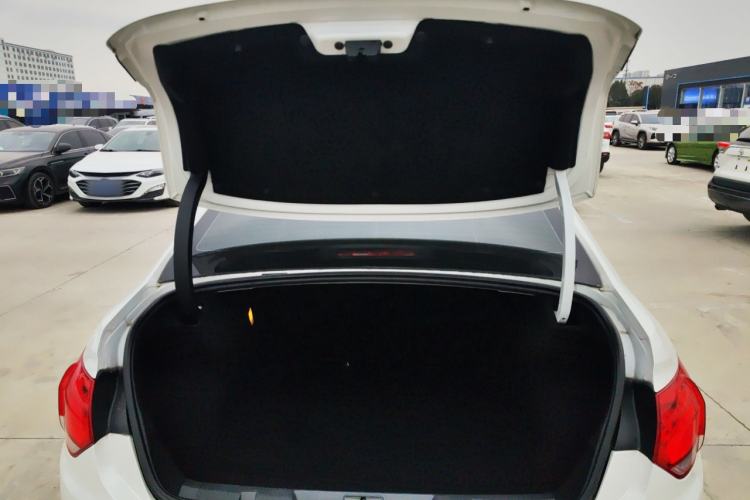 Used Citroen C4L 2015 1.2T Automatic Luxury Edition