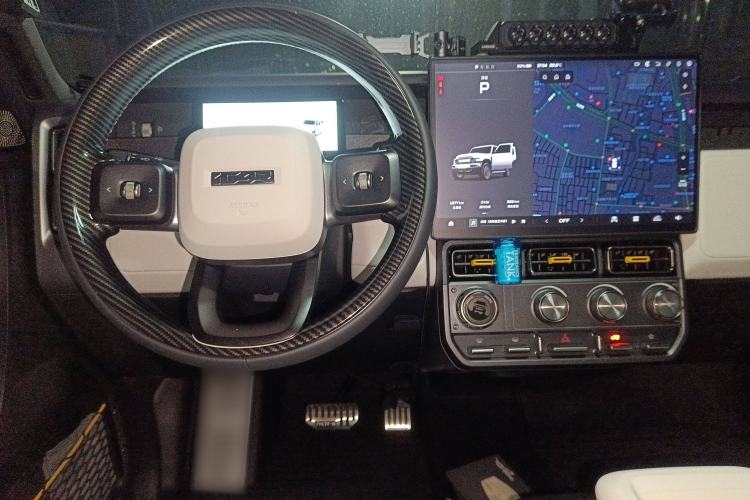 Used iCAR V23 2025 401 Two-Wheel Drive Intelligent Driving Version Center Console