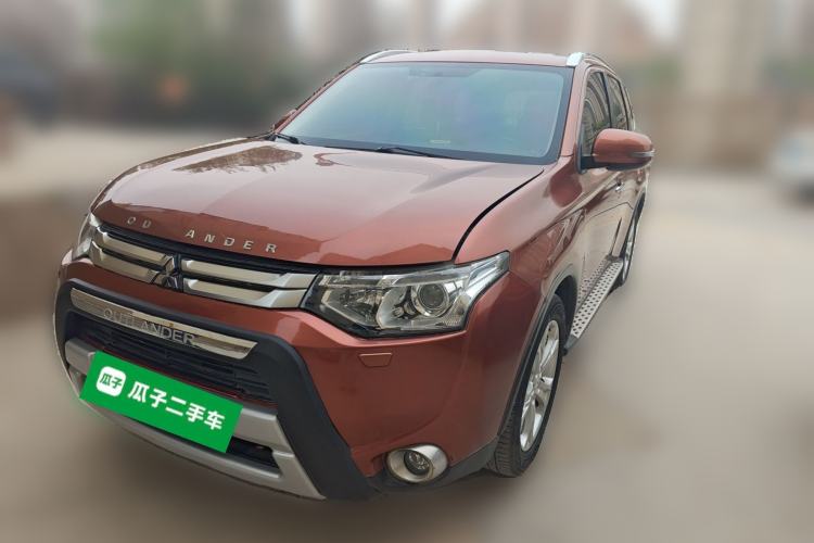 Used Mitsubishi Outlander 2014 2.4L 4x4 Deluxe Value Edition 5 Seats