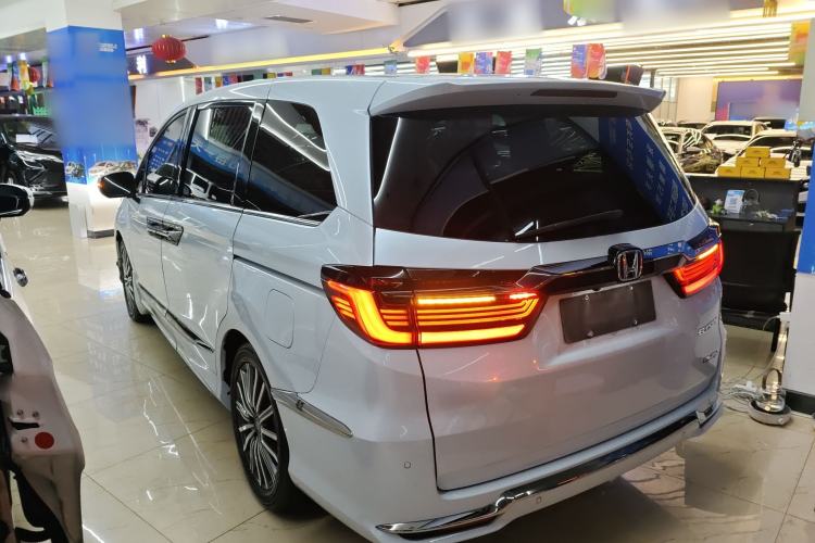 Used Honda Elysion 2024 2.0L eHEV Luxury Edition