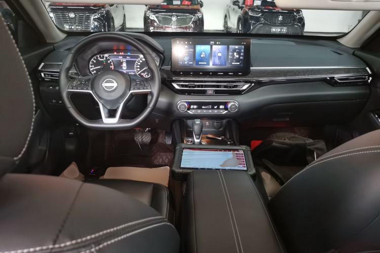 Used Nissan Teana 2022 2.0L XL-TLS Enjoyment Edition Center Console