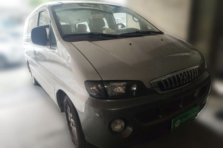 Used JAC Group Refine 2011 2.0L Shuttle Gasoline Standard Edition HFC4GA3 Front Right 45 Deg