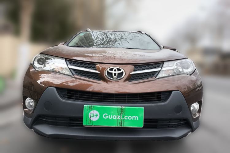 Used Toyota RAV4 2015 2.0L CVT Two-Wheel Drive Fashion Edition