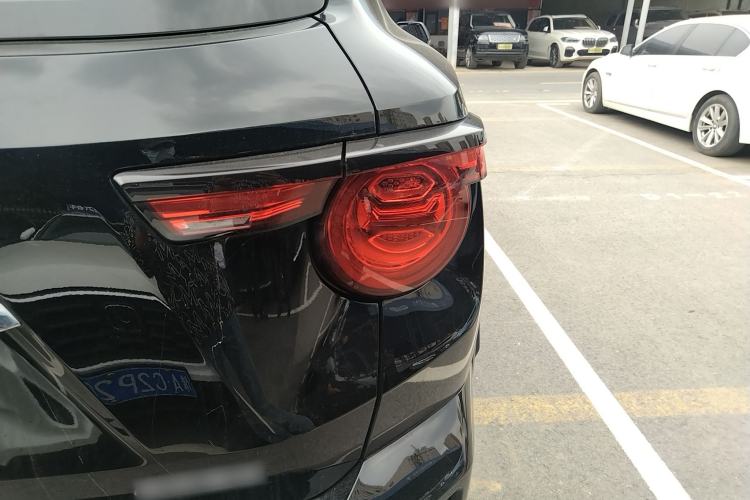 Used Haval H Dog 2023 2.0T Two-Wheel Drive Trendy Outdoor Edition Right Rear Taillight