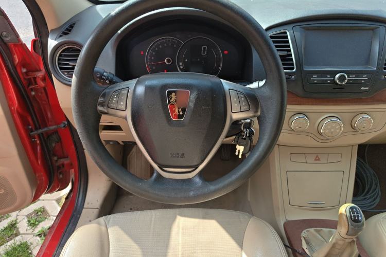 Used Roewe 350 2013 350C 1.5L Manual Swift Edition
