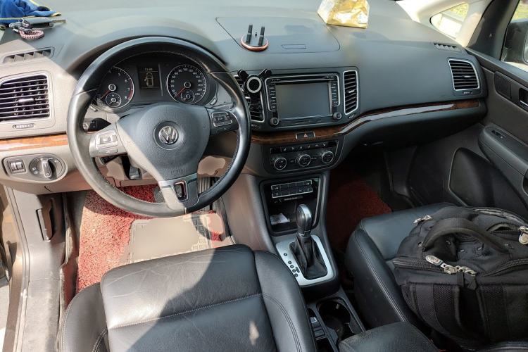 Used Volkswagen Sharan 2014 2.0 TSI Comfort Model
