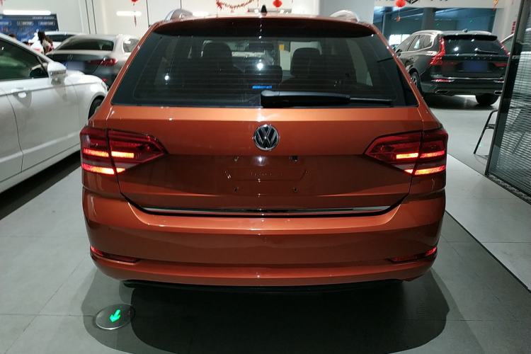 Used Volkswagen Santana 2018 Haval H9 1.5L Automatic Comfort Edition Rear