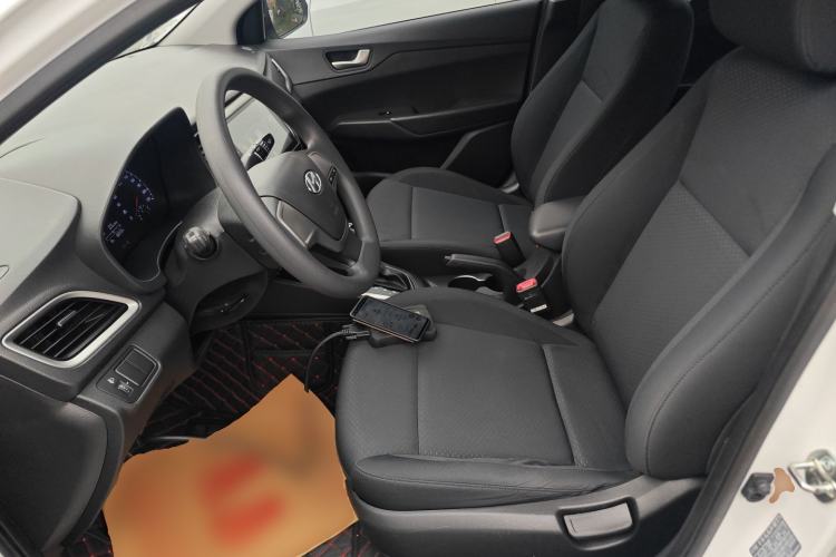 Used Hyundai Verna (new generation) 2016 1.4L Automatic Cool Edition GLS Left Front Seat