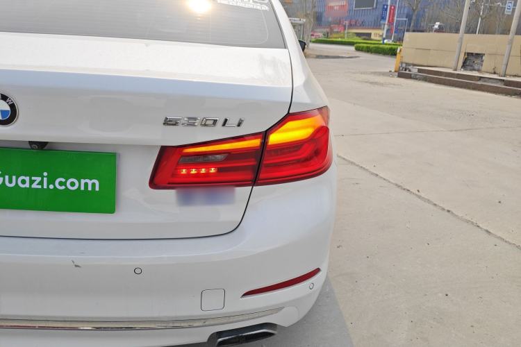 Used BMW 5 Series 2018 Revised Version 530Li Leading Edition Luxury Package Right Rear Taillight