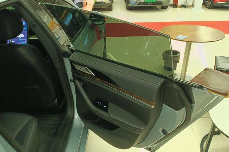 Used NETA S 2022 Extended-Range Version 1160 km Range Rear-Wheel-Drive Compact Edition
