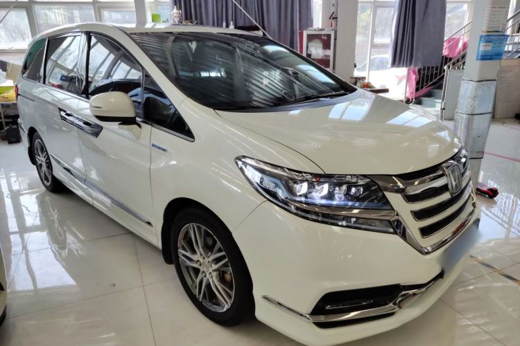 Used Honda Elysion 2019 2.0L Hybrid Luxury Edition Front Right 45 Deg