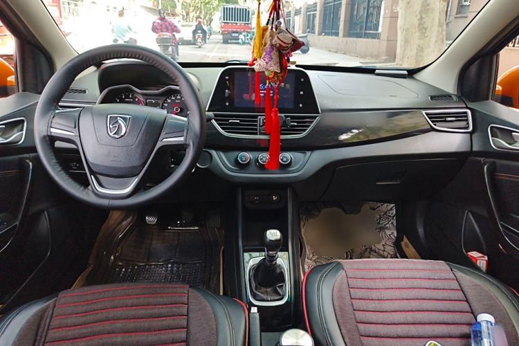 Used Baojun 310 2017 1.5L Manual Fashion Model
