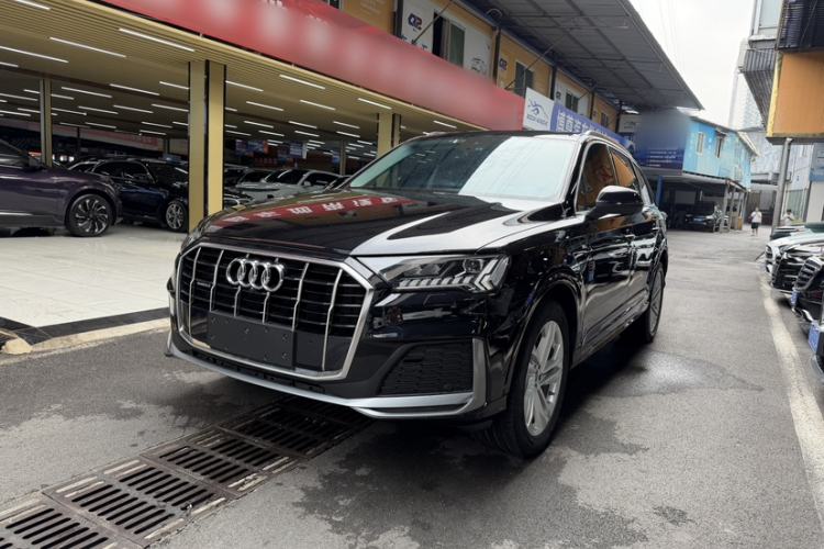 Used Audi Q7 2021 45 TFSI quattro S line Sport model Guazi used car, China used car export, Used car for sale, Used cars, Cheapest cars for sale