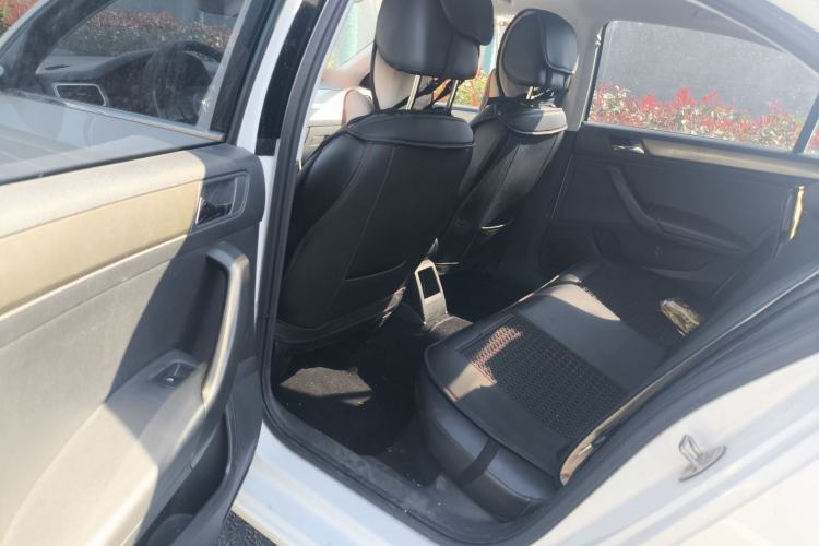 Used Volkswagen Santana 2015 1.6L Automatic Comfort Edition