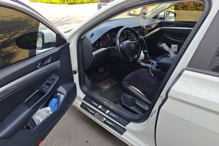 Used Volkswagen Bora 2019 1.5L Automatic Fashion Model Driver Seat