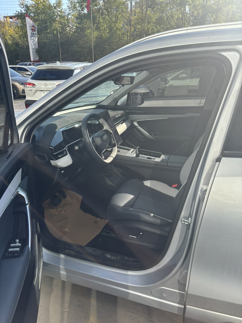 Geely Auto FX11 2024 1.5TD DCT Prestige Edition — снимка 4