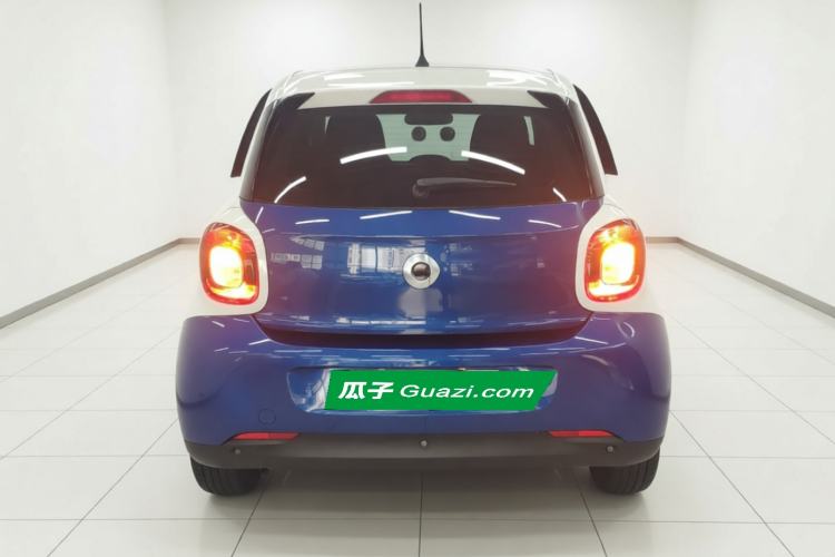 Used smart forfour 2016 1.0L 52 kW Passion Edition Rear